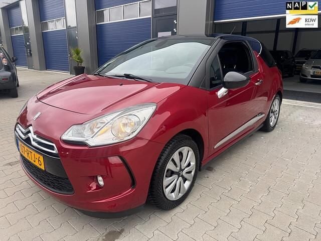 Rood Gebruikt 2011 Citroën DS3 Chic Hatchback | € 3.450 (Goede deal) - Afbeelding 1/4