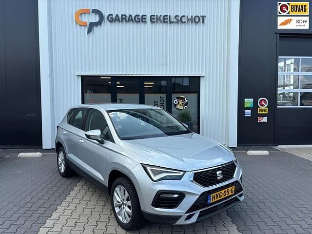 Grijs Gebruikt 2024 Seat Ateca Business SUV | € 28.500 (Goede deal) - Afbeelding 1/4