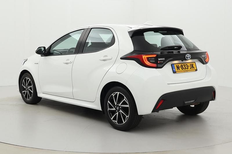 Occasion Toyota Yaris Hybrid 116 PK (85 kW) 2021 Wit Hatchback