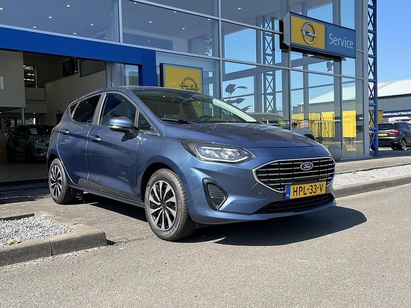 Occasion Ford Fiesta Titanium 125 PK (91 kW) 2024 Blauw Hatchback