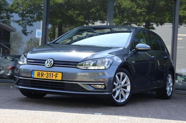 Grijs Gebruikt 2018 VW Golf VII Comfortline Hatchback | € 17.495 (Eerlijke prijs) - Afbeelding 1/4