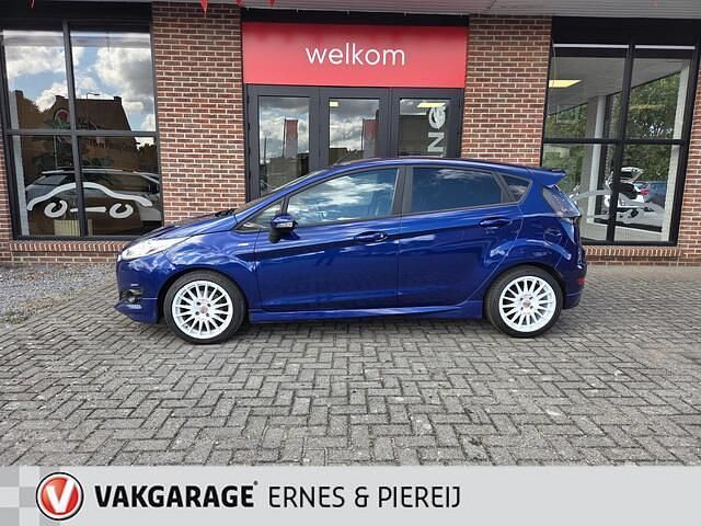 Occasion Ford Fiesta Titanium 101 PK (74 kW) 2017 Blauw Hatchback