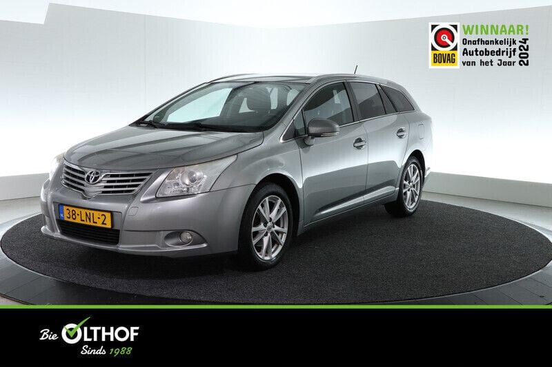 Grijs, metallic lak Gebruikt 2010 Toyota Avensis Business Edition Stationwagen | € 8.850 (Eerlijke prijs) - Afbeelding 1/4