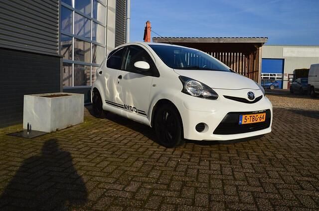 Occasion Toyota Aygo 68 PK (50 kW) 2014 Wit Hatchback