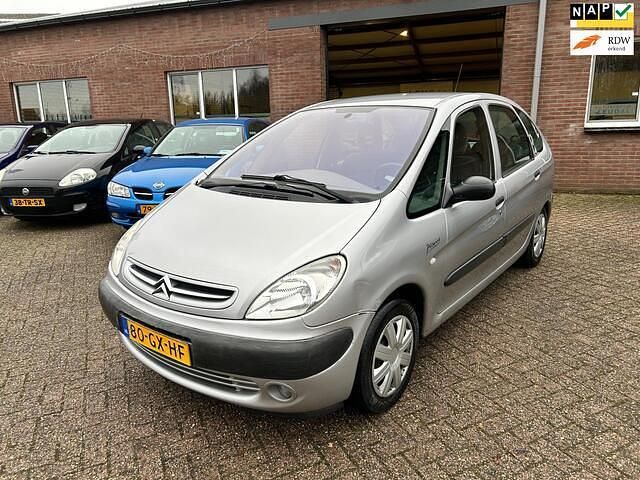 Grijs Occasion 2001 Citroën Xsara Picasso MPV | € 750 (Eerlijke prijs) - Afbeelding 1/4