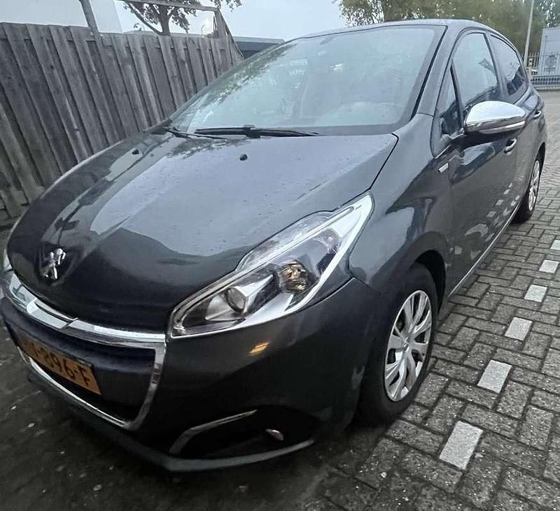 Grijs Gebruikt 2016 Peugeot 208 Hatchback | € 6.250 (Goede deal) - Afbeelding 1/4