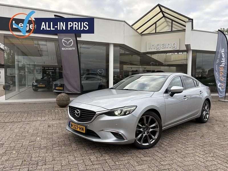 Sedan Gebruikt 2019 Mazda 6 Luxury Sedan | € 23.750 (Eerlijke prijs) - Afbeelding 1/4