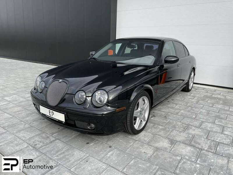 , metallic lak Gebruikt 2002 Jaguar S-Type R Sedan | € 23.500 - Afbeelding 1/4