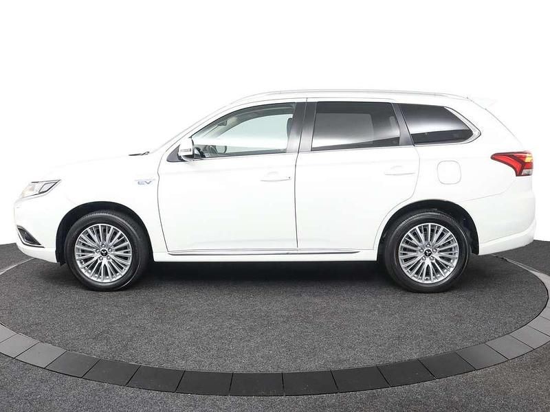 Occasion Mitsubishi Outlander P-HEV 135 PK (99 kW) 2019 Polar white SUV
