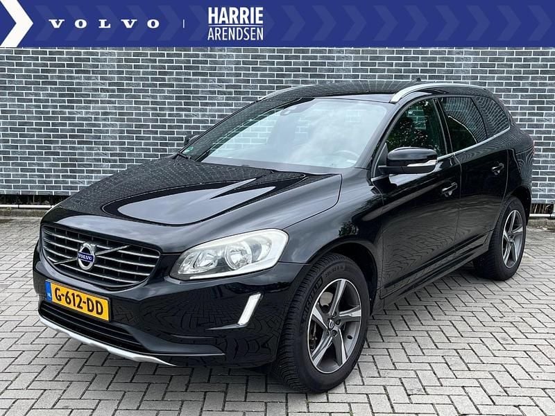 Zwart Gebruikt 2015 Volvo XC60 Summum SUV | € 23.694 (Eerlijke prijs) - Afbeelding 1/4