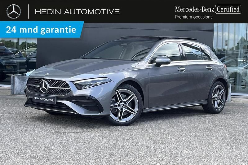 Grijs Gebruikt 2024 Mercedes A250 AMG line Hatchback | € 39.900 - Afbeelding 1/4
