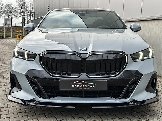 Occasion BMW 520 Performance 190 PK (139 kW) 2025 Grijs Sedan