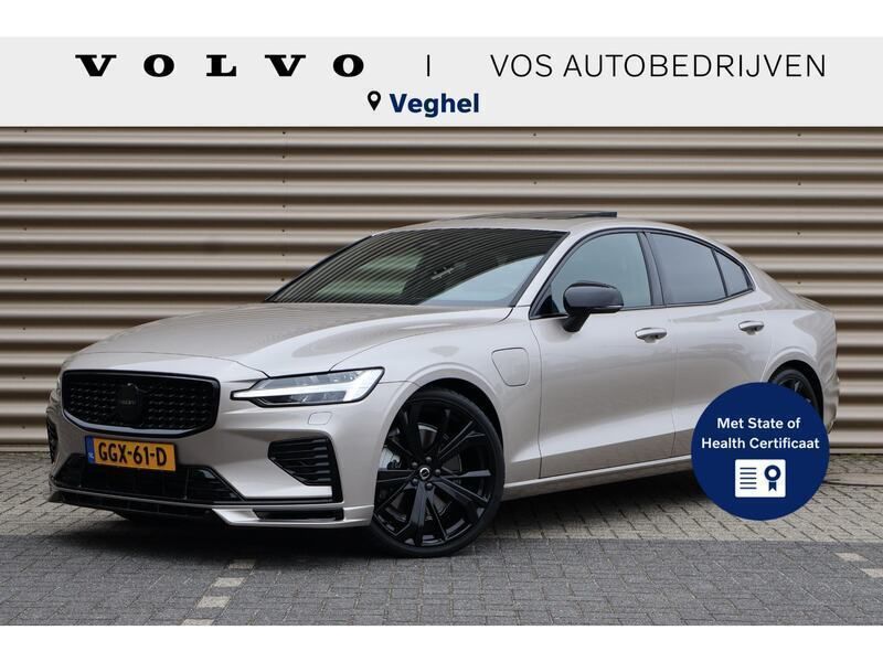 Grijs Gebruikt 2024 Volvo S60 Ultimate Sedan | € 54.950 - Afbeelding 1/3