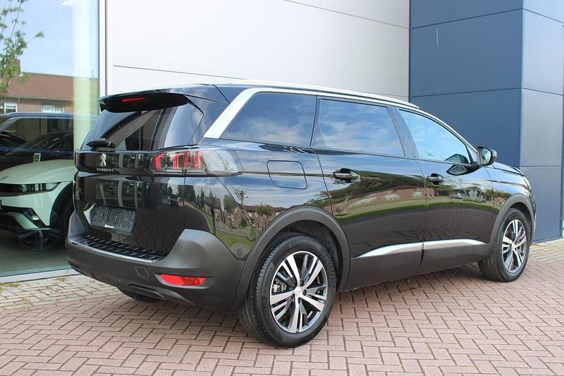 Occasion Peugeot 5008 Allure 131 PK (96 kW) 2023 Zwart MPV