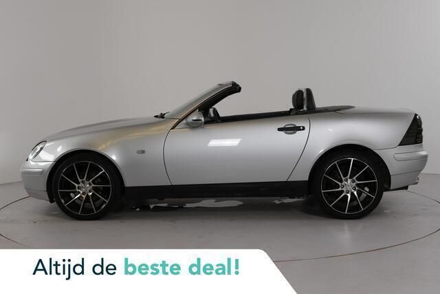 Grijs Gebruikt 1998 Mercedes SLK200 Cabriolet | € 3.650 (Eerlijke prijs) - Afbeelding 1/4