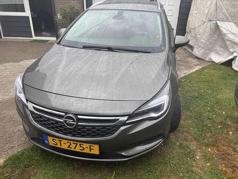 Grijs Gebruikt 2018 Opel Astra Edition Stationwagen | € 7.500 (Super prijs) - Afbeelding 1/4