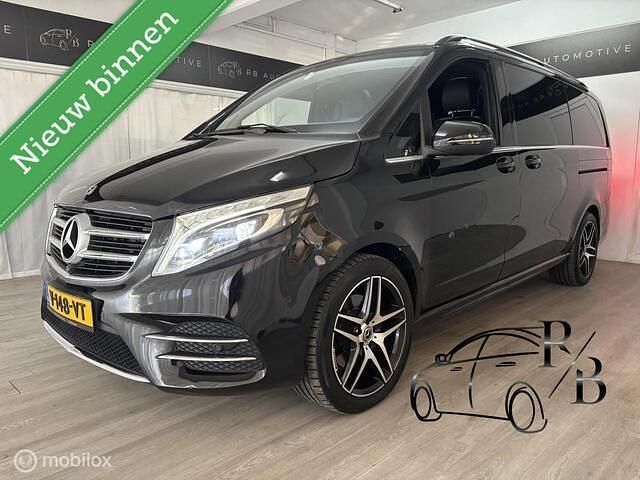 Zwart Occasion 2019 Mercedes V250 Avantgarde MPV | € 43.999 (Super prijs) - Afbeelding 1/4