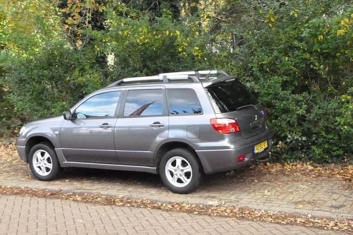 Occasion Mitsubishi Outlander Invite 136 PK (100 kW) 2006 Grijs SUV