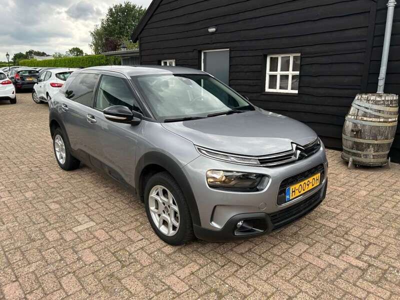 Grijs, metallic lak Gebruikt 2019 Citroën C4 Cactus Business Class Hatchback | € 6.850 - Afbeelding 1/4