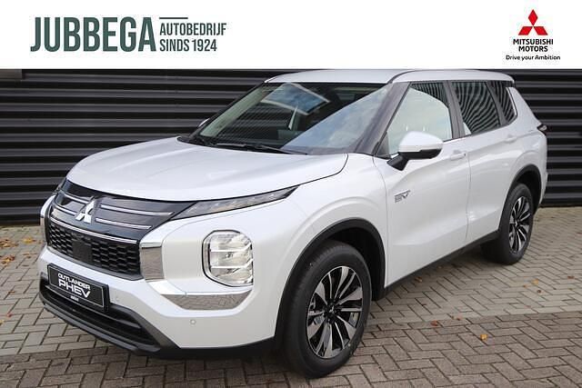 Wit Nieuw 2025 Mitsubishi Outlander SUV | € 47.989 (Eerlijke prijs) - Afbeelding 1/4