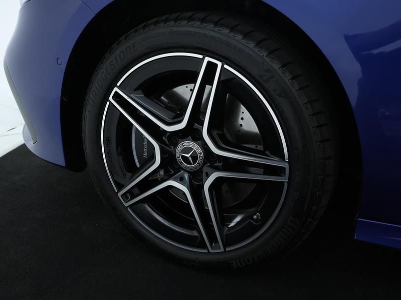 Occasion Mercedes A250 AMG 218 PK (160 kW) 2024 Blauw, metallic lak Sedan