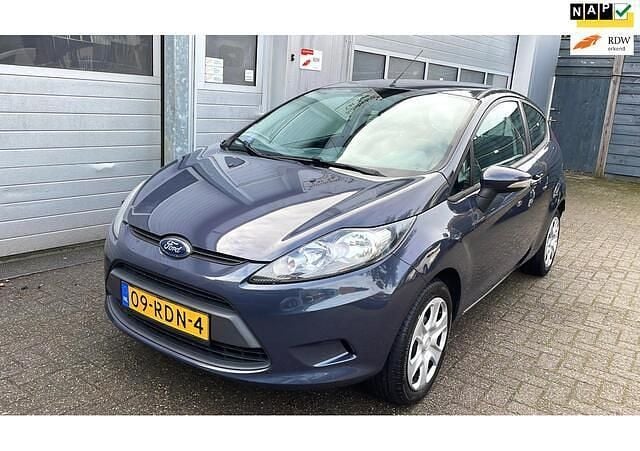 Occasion Ford Fiesta Limited 60 PK (44 kW) 2011 Grijs (metallic) Hatchback