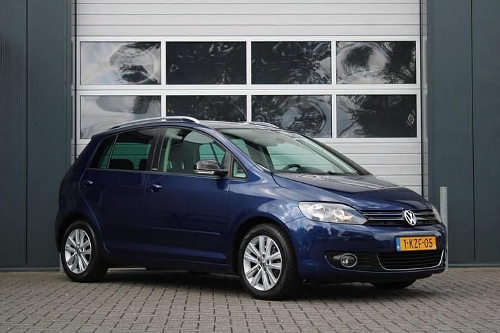 Gebruikt 2011 VW Golf Plus Cross Comfortline MPV | € 4.999 - Afbeelding 1/4
