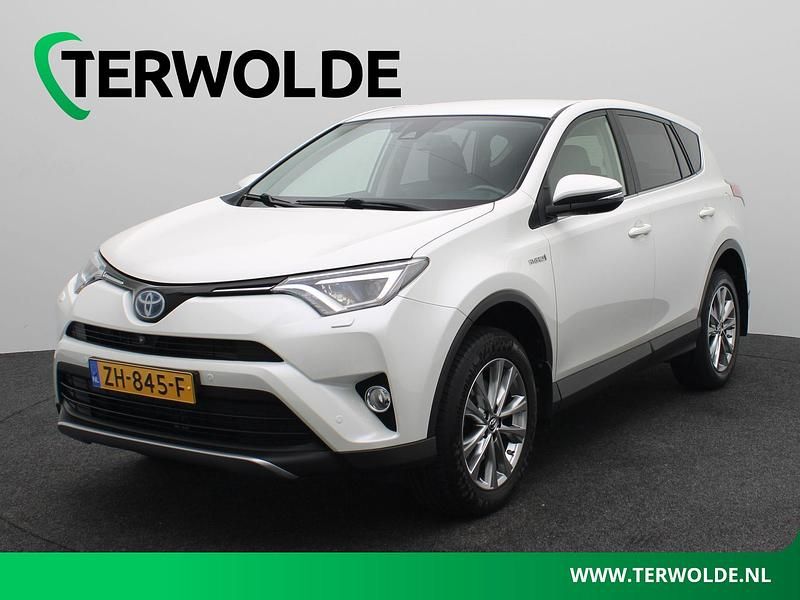 Wit Gebruikt 2017 Toyota RAV4 Business Edition SUV | € 25.445 (Eerlijke prijs) - Afbeelding 1/4