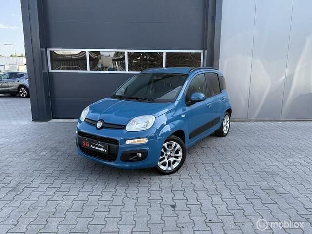 Blauw Gebruikt 2012 Fiat Panda Lounge Hatchback | € 4.250 (Eerlijke prijs) - Afbeelding 1/4