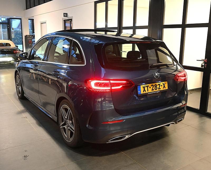 Occasion Mercedes B200 Business 163 PK (119 kW) 2019 Blauw MPV