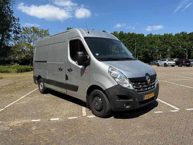 Zilver Gebruikt 2018 Renault Master Van | € 5.700 - Afbeelding 1/4