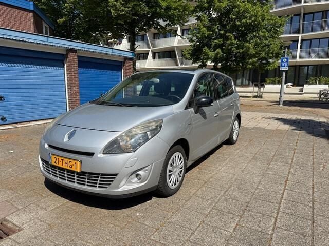 Grijs Gebruikt 2012 Renault Grand Scénic III Bose Edition MPV | € 3.100 (Super prijs) - Afbeelding 1/4