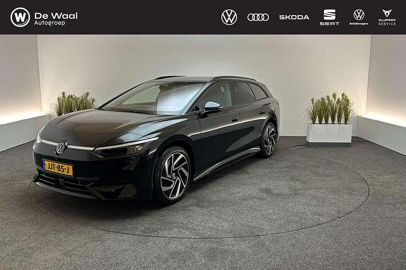 Zwart Gebruikt 2025 VW ID.7 Pro Stationwagen | € 54.950 (Eerlijke prijs) - Afbeelding 1/3