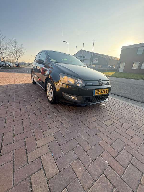 Gebruikt 2011 VW Polo Trendline Sedan | € 2.850 (Eerlijke prijs) - Afbeelding 1/4