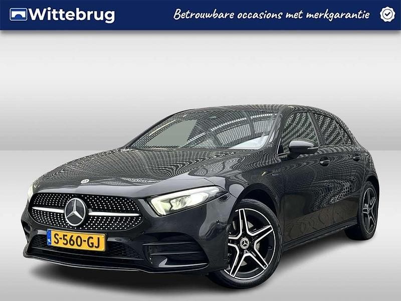 Occasion Mercedes A250 AMG line 218 PK (160 kW) 2022 Zwart Hatchback