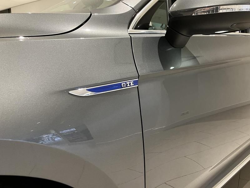 Occasion VW Passat Highline 218 PK (160 kW) 2017 Grijs (metallic) Stationwagen