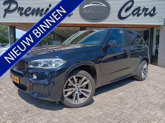Zwart Gebruikt 2016 BMW X5 Executive SUV | € 29.845 (Iets duurder) - Afbeelding 1/4