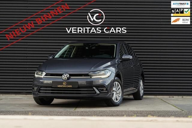 Grijs Gebruikt 2022 VW Polo Life Hatchback | € 18.950 (Eerlijke prijs) - Afbeelding 1/4