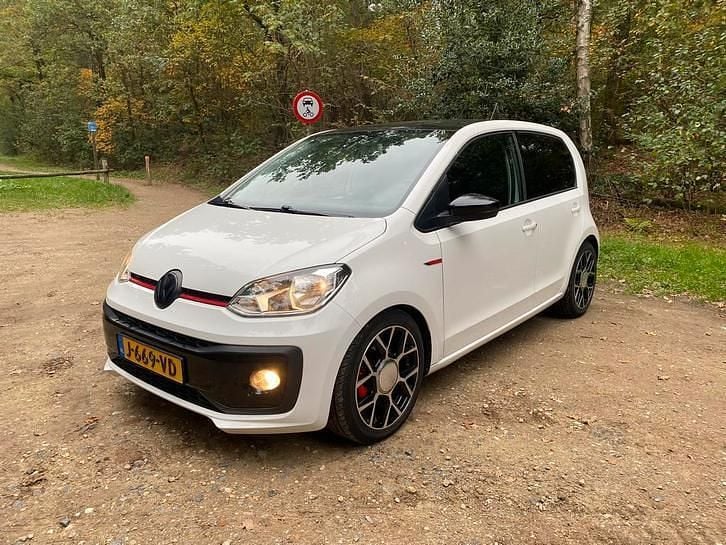 Gebruikt 2017 VW up! GTI Hatchback | € 7.100 (Goede deal) - Afbeelding 1/4
