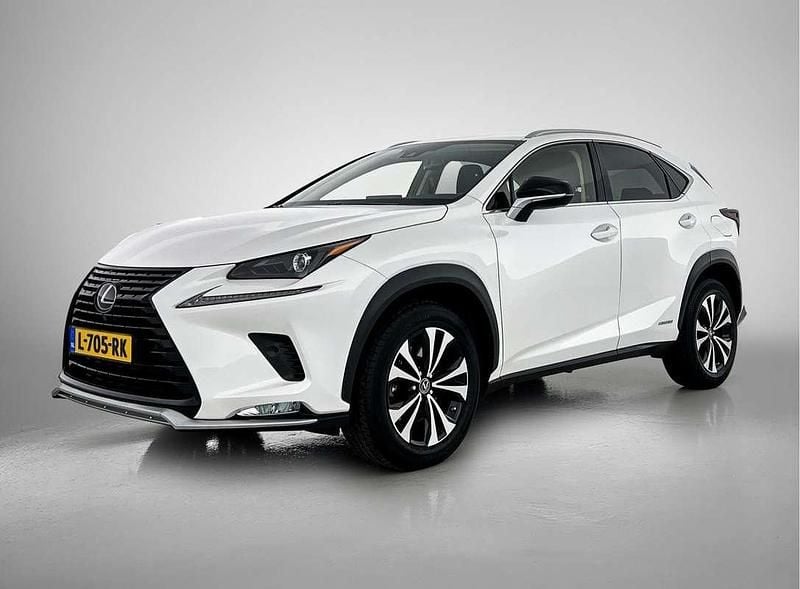 Wit Gebruikt 2021 Lexus NX300h SUV | € 39.900 (Eerlijke prijs) - Afbeelding 1/3