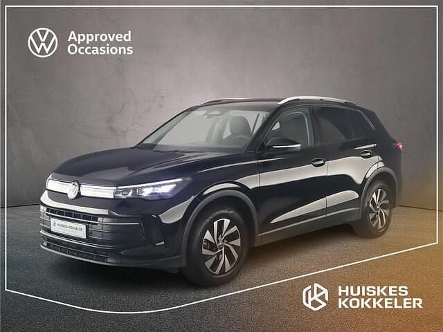 Zwart Gebruikt 2024 VW Tiguan Edition SUV | € 37.900 (Super prijs) - Afbeelding 1/4