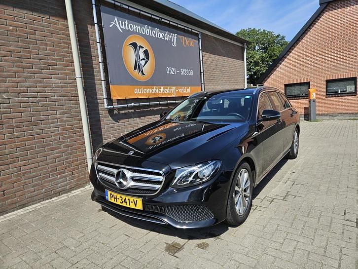 Occasion Mercedes E200 Business 184 PK (135 kW) 2017 Zwart, metallic lak Stationwagen