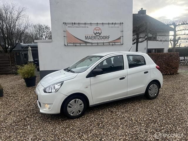 Wit Occasion 2014 Mitsubishi Space Star Hatchback | € 4.750 (Goede deal) - Afbeelding 1/4