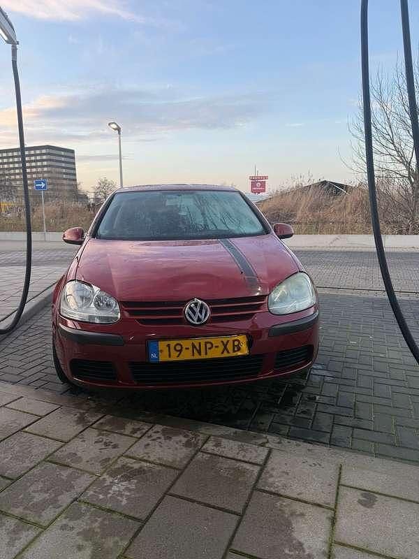 Occasion VW Golf IV Trendline 75 PK (55 kW) 2004 Rood Hatchback