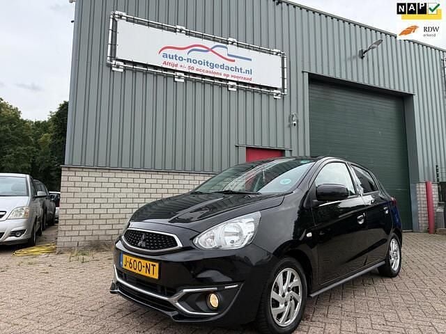 Zwart Gebruikt 2017 Mitsubishi Space Star Hatchback | € 3.500 (Super prijs) - Afbeelding 1/4