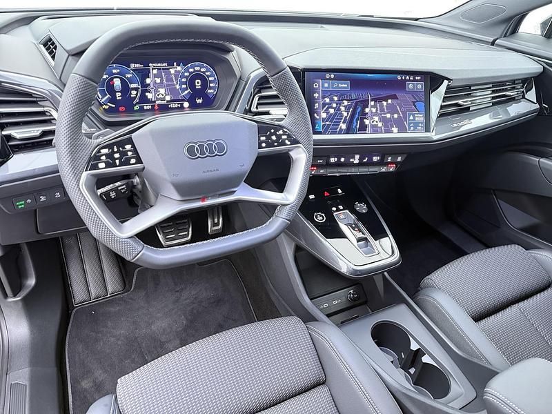 Occasion Audi Q4 Sportback e-tron S-Line 210 kW (286 PK) 2025 Grijs SUV