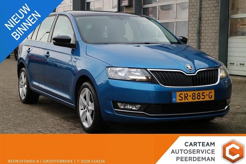 Blauw Gebruikt 2018 Skoda Rapid Clever Hatchback | € 9.345 (Super prijs) - Afbeelding 1/4