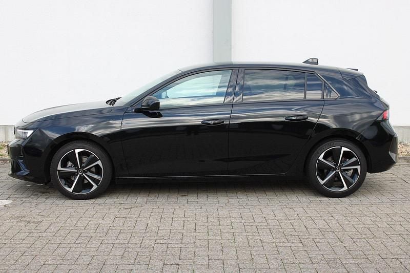 Occasion Opel Astra 2024 Zwart Hatchback