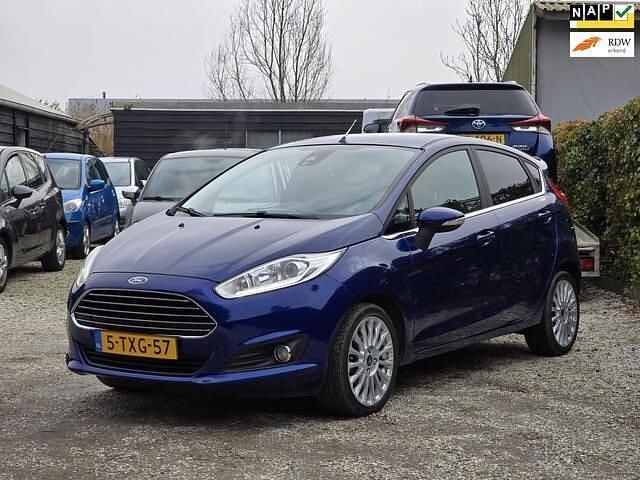 Occasion Ford Fiesta Titanium 101 PK (74 kW) 2014 Blauw Hatchback