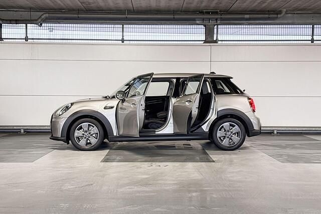 Occasion Mini Cooper Classic 136 PK (100 kW) 2023 Grijs Hatchback